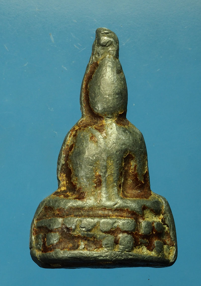 *30124 พระพุทธหล่อวัดเขี้ยว หลวงพ่อดำ วัดกุฏี ปราจีนบุรี เนื้อชินตะกั่วลงบอรนซ์ 48