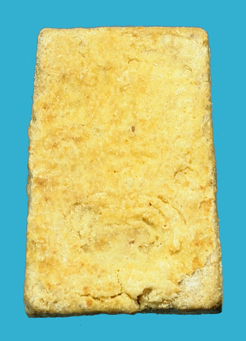 *36154 พระนางกวัก หลังยันต์พุฒซ้อน หลวงพ่อแพ วัดพิกุลทอง สิงห์บุรี เนื้อผง ไม่ทราบปี 82