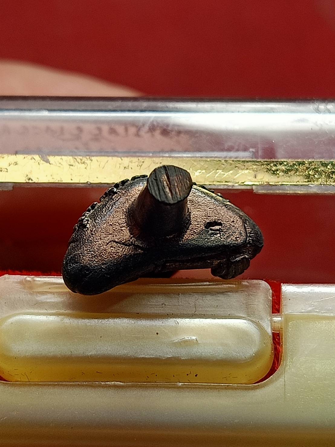 พระยอดธงหลวงพ่อคูณ รุ่นคูณมหากุศล วัดบ้านไร่ จ.นครราชสีมา ออกวัดพระศรีรัตนศาสดาราม พร้อมกล่อง (SKU-12926)