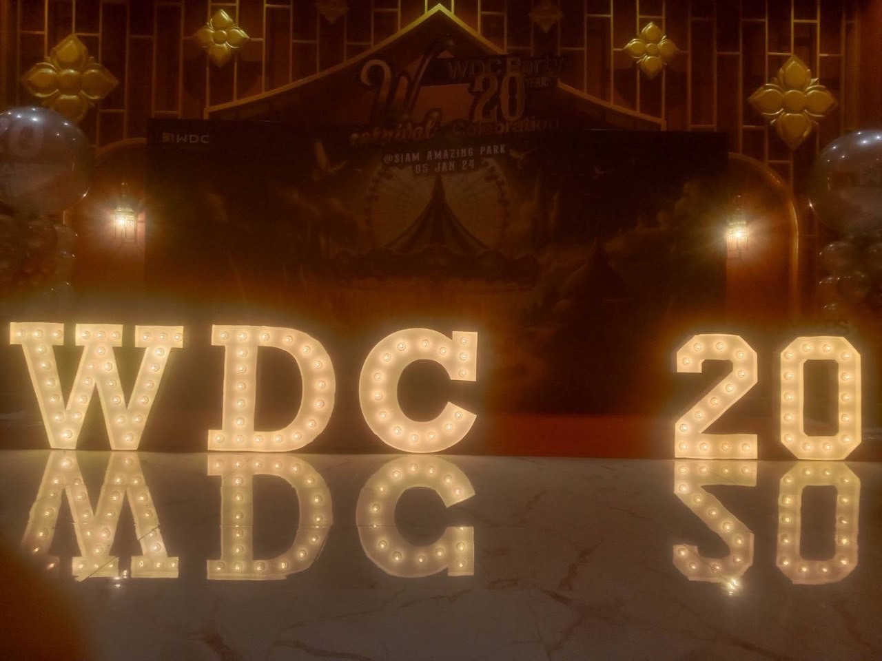 อักษรเช่าไฟปิงปอง WDC 20 ขนาดอักษรสูง 70cm