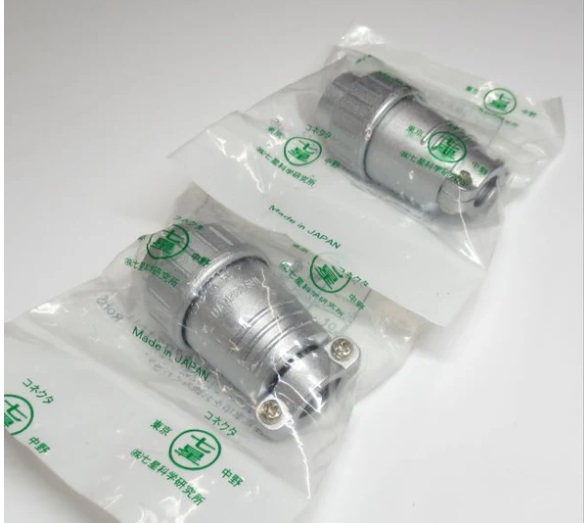 NJC-243-PF NANABOSHI CONNECTOR 3POLE 20A250V