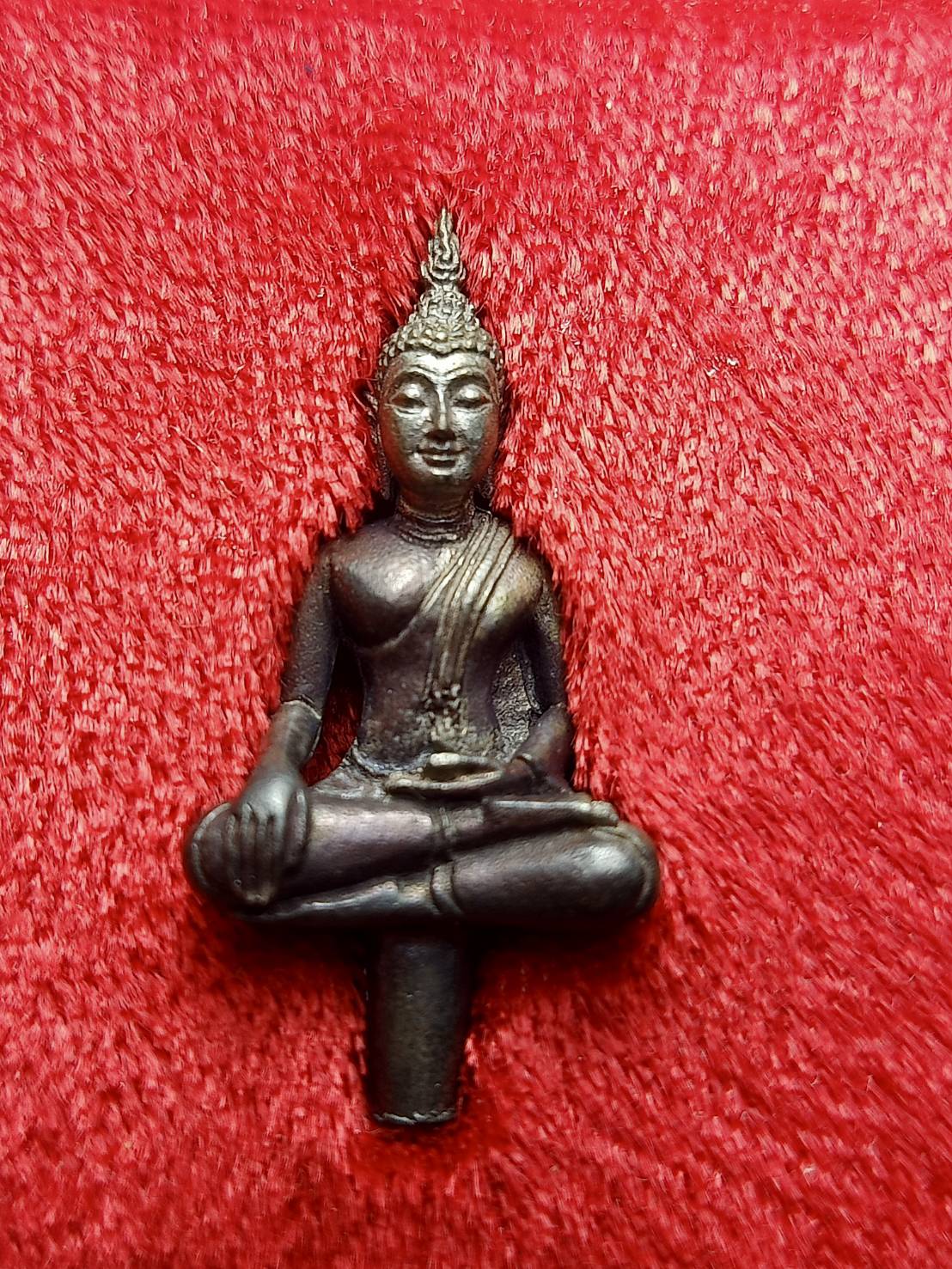 พระยอดธงหลวงพ่อคูณ รุ่นคูณมหากุศล วัดบ้านไร่ จ.นครราชสีมา ออกวัดพระศรีรัตนศาสดาราม พร้อมกล่อง (SKU-12927)