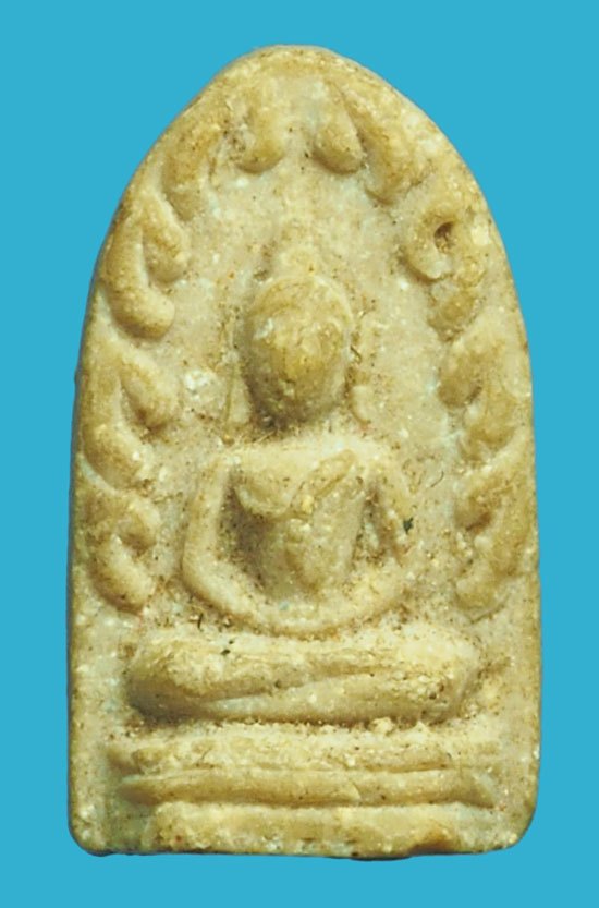 ขายแล้ว*38942 พระรอดหลังยันต์ หลวงปู่สี วัดถ้ำเขาบุญนาค นครสวรรค์ เนื้อผงน้ำมัน 40