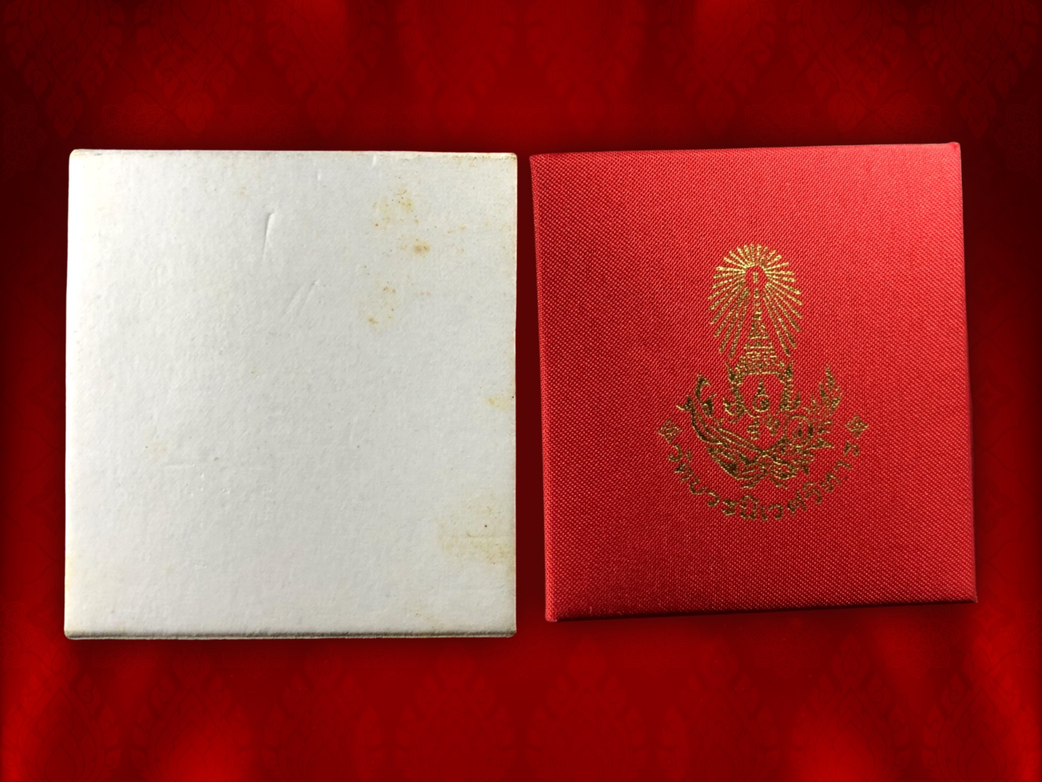 พระกริ่ง-พระชัย ไพรีพินาศ เนื้อสัมฤทธิ์ วัดบวรนิเวศวิหาร พ.ศ. 2544 กล่องเดิม ๆ No.4889 เลขสวยครับ เดิมๆ สุดๆ