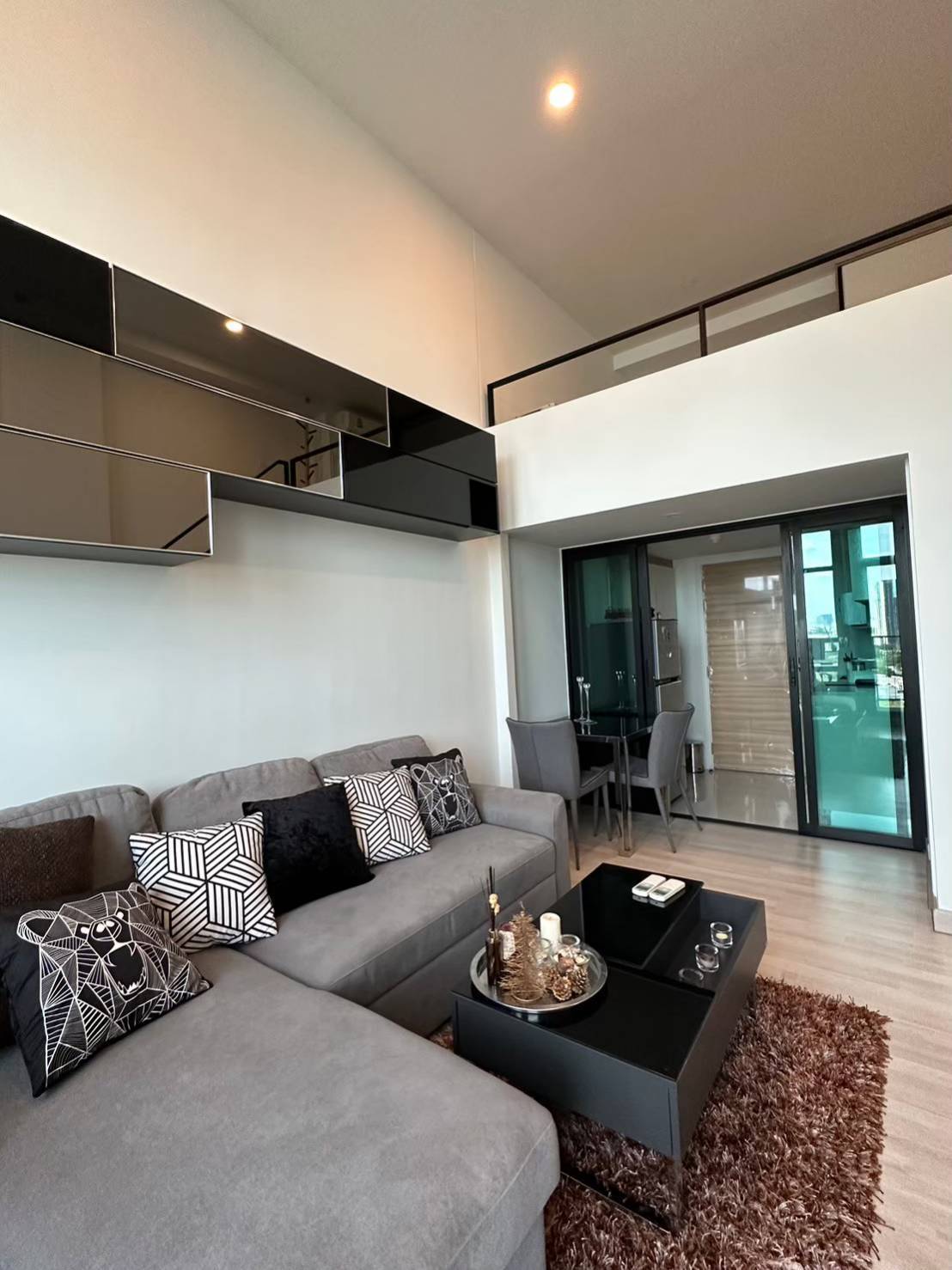 ขาย (For Sale) คอนโด : ไนท์บริดจ์ ติวานนท์ Knightsbridge Duplex Tiwanon ประเภท : 1 ห้องนอน 1 ห้องน้ำ พื้นที่ : 42 ตรม.