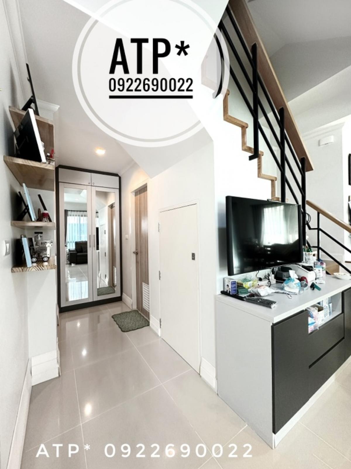 ขาย ศุภาลัย เอสเซ้นส์ ลาดพร้าว 107 บ้านแฝด 51.2ตรว/3ชั้น/3นอน/4น้ำ/2ห้องอเนกประสงค์/ห้องโถง/2ครัว/3ที่จอดรถ (บ้านทิศเหนือ)