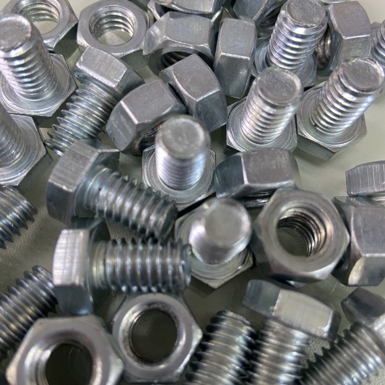 น๊อตเหล็กฉากหน้าใหญ่ ***ขายเป็นถุง*** (ราคารวมแวท) เหล็กชุบ น๊อตตัวเมีย+ น็อตตัวผู้ (ห่อละ 50 คู่)