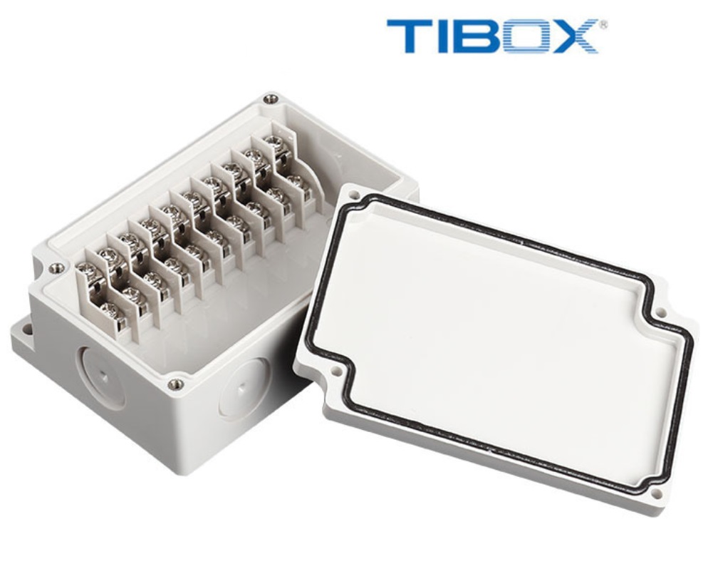 TIBOX TJ-10P กล่องพลาสติก พร้อมเทอร์มินอลบล็อก(Plastic Terminal Block Box IP66) 10Pole 10A Size : 75x110x40 mm.