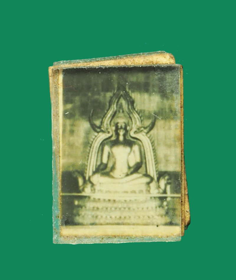 *31551 รูปถ่ายอัดกระจกเก่า พระอธิการเจียม หลังพระพุทธ ไม่ทราบที่และปีสร้าง 4