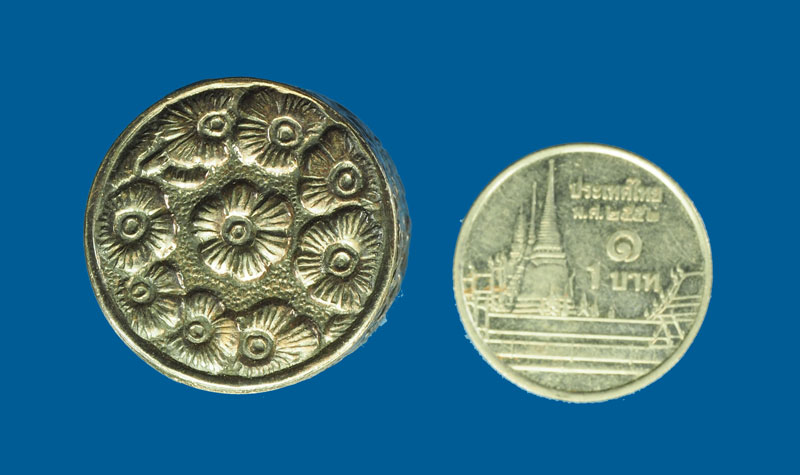 *31355 ตลับสีผึ้ง ทำด้วยเงิน เก่าพอมีอายุ 12