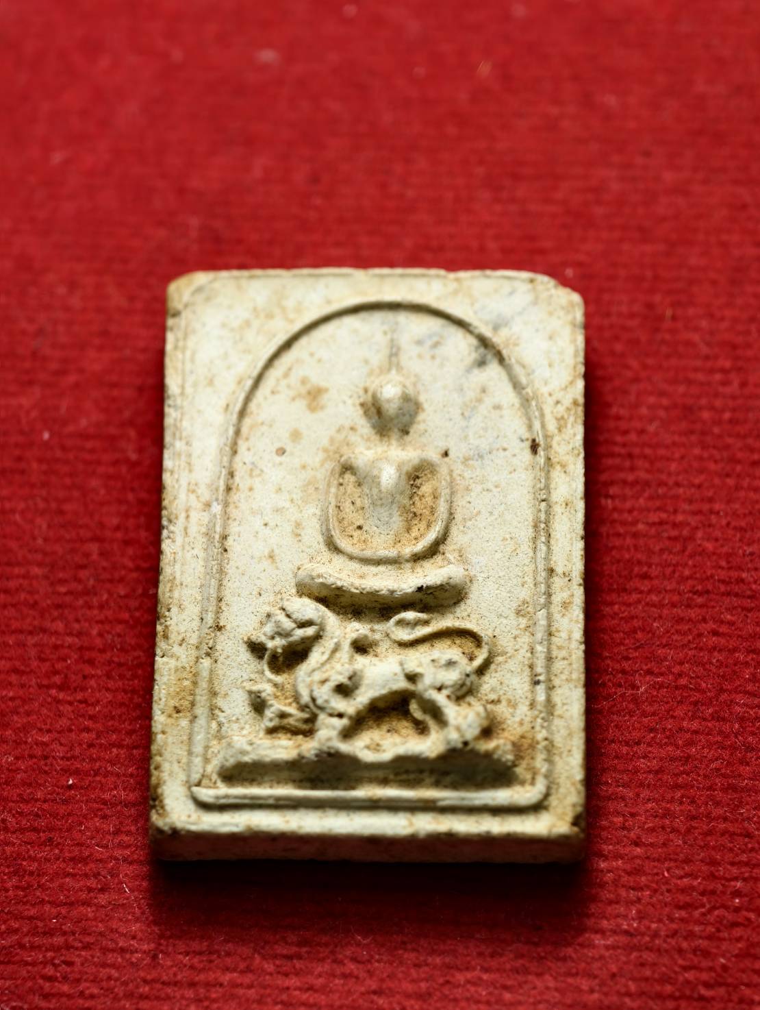 พระสมเด็จทรงสิงห์ หลวงพ่อชื่น วัดกลางคูเวียง อำเภอนครชัยศรี จ.นครปฐม (SKU-13635)