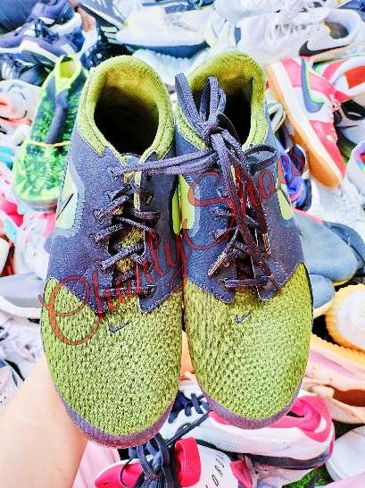second hand sneakers