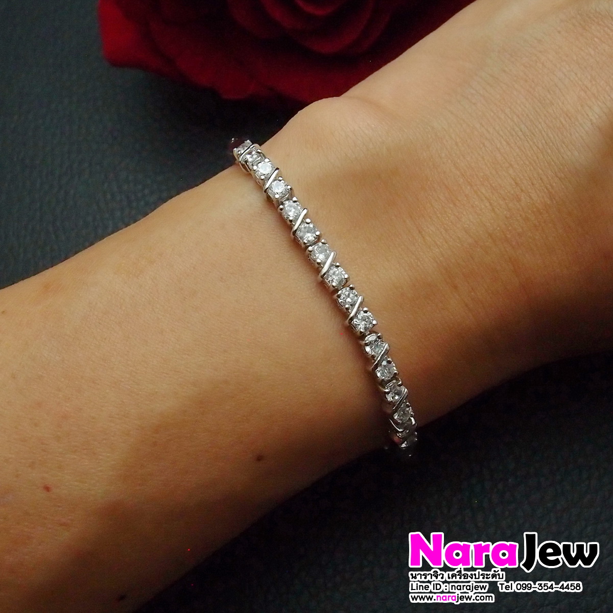 สร้อยข้อมือ เงินแท้ 925 ประดับเพชร CZ (เพชรสังเคราะห์) ประกาย เล่นไฟวิ้ง แบบ G