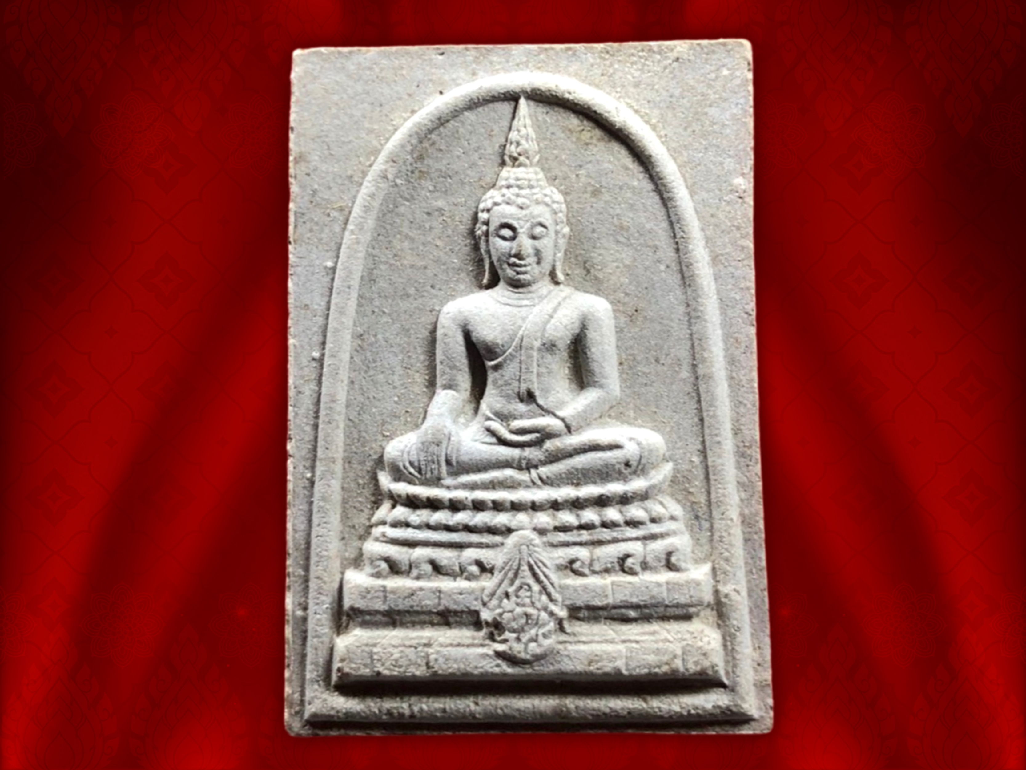 พระพุทธชินสีห์ ภปร.(สมเด็จทันโต) ผสมมวลสารมหามงคลพระทนต์ในหลวง ร.9 ปี 2533 (พิมพ์ใหญ่) พร้อมกล่องเดิมๆ ครบ