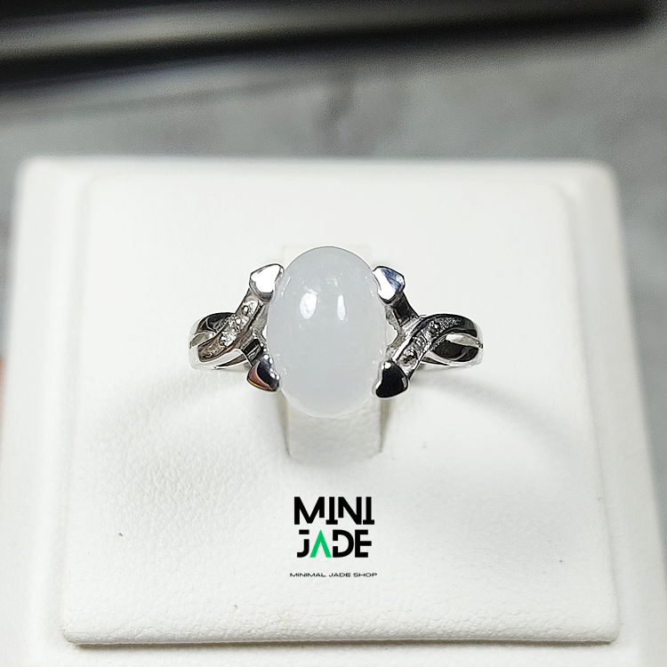 แหวนหยกพม่า Ice Jade เนื้อลำใยกึ่งใส