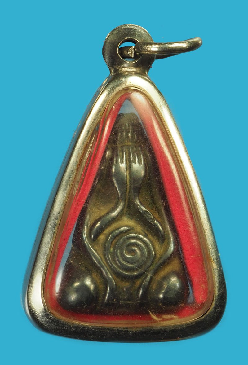 ขายแล้ว*40131 พระปิดตาหลวงพ่อเกิด วัดสะพาน นครนายก เนื้อเมฆพัตร ยุค พ.ศ. 24XX เลี่ยมกรอบสแตนเลส 35