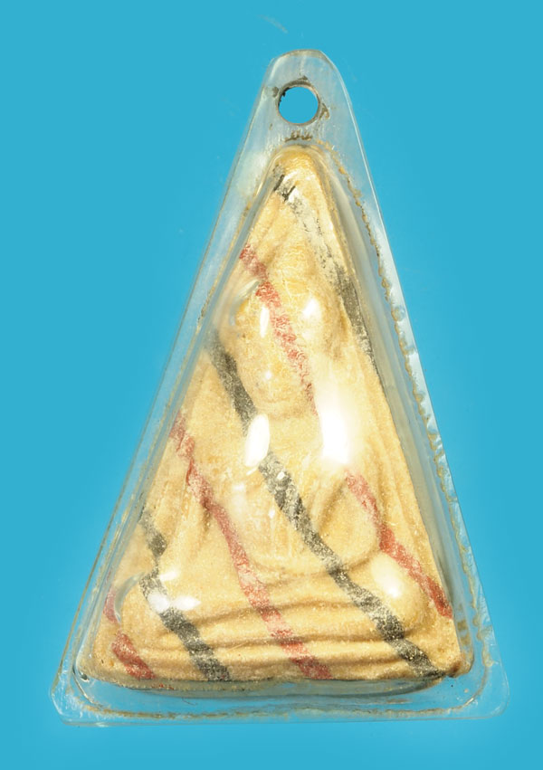 *35342 พระนางพญาสายรุ้งหลังยันต์เลี่ยมพลาสติกเก่า หลวงพ่อกวย วัดโฆษิตราราม ชัยนาท 27