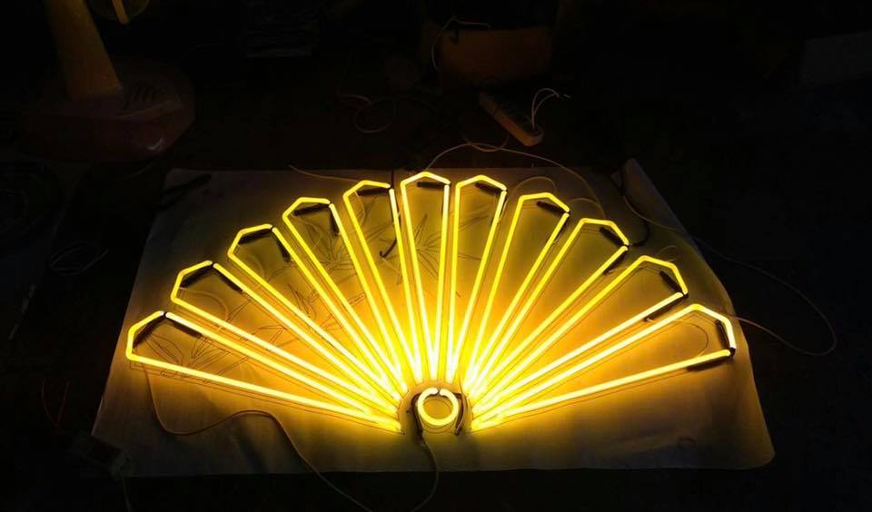 ป้ายไฟนีออนดัดหลอดแก้ววินเทจ