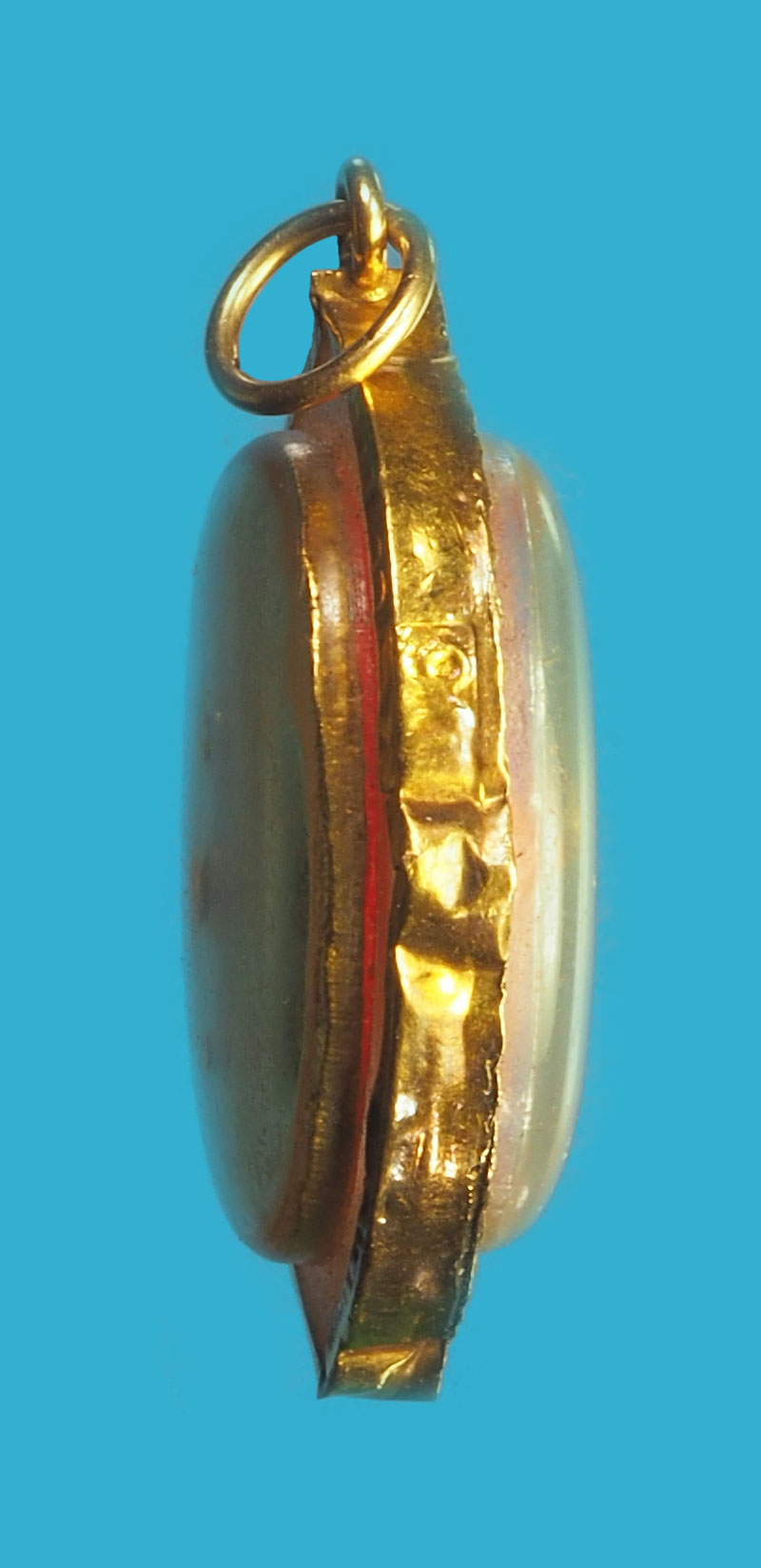 *33189 ล็อกเก็ตพระพุทธชินราช หลังเทพพนม เลี่ยมจับขอบทอง 54