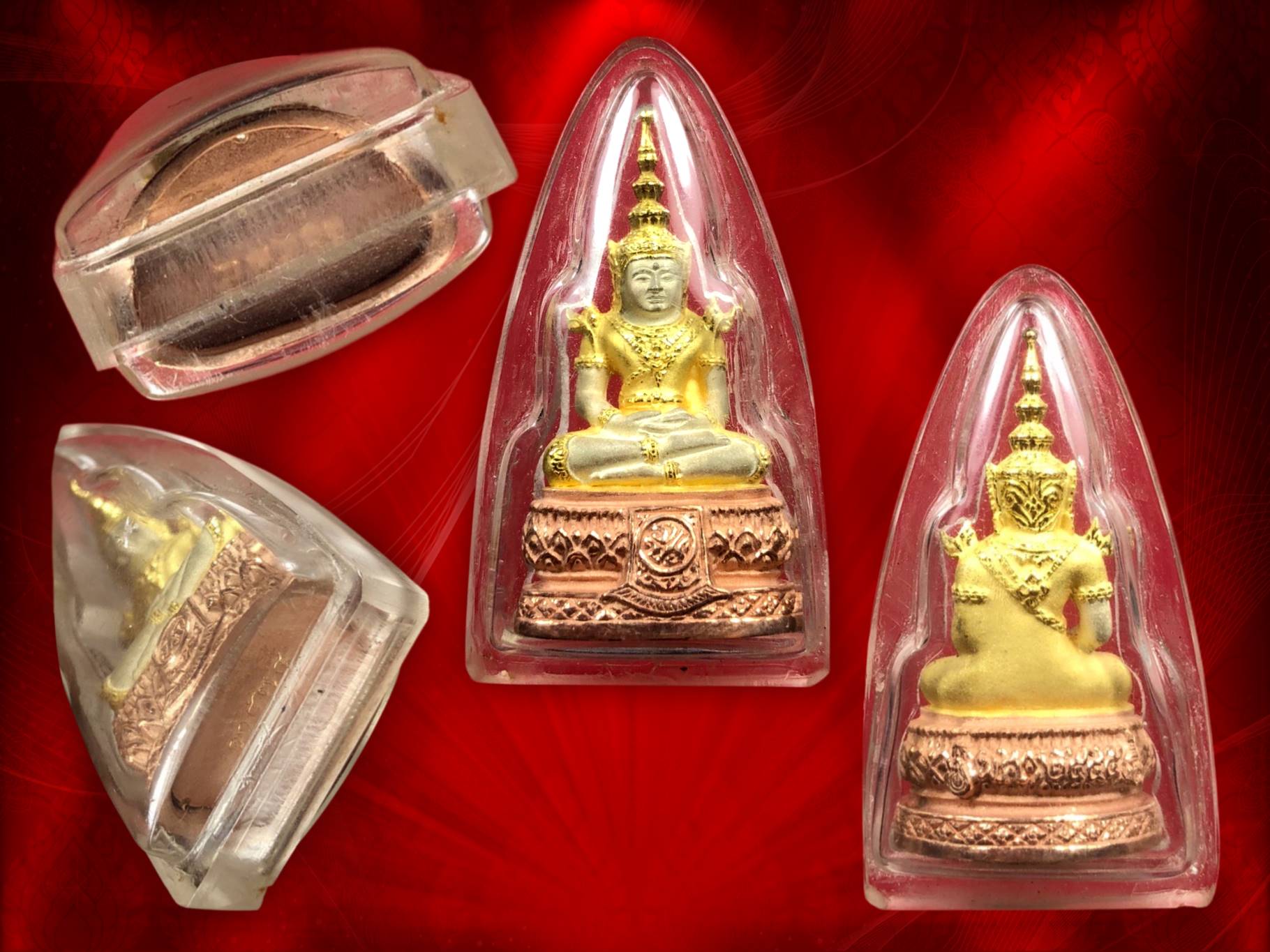 พระแก้วมรกต ภปร เนื้อเงินขัดสามกษัตริย์ ปี 2545 (พิมพ์ใหญ่) ปี2545 จัดสร้างในวาระที่ ในหลวงรัชกาลที่ 9 เฉลิมพระชนมพรรษา 75 พรรษา ปี 2545 จัดสร้างโดย รพ.ศิริราช โดยมีวัตถุประสงค์เพื่อสมทบทุนจัดซื้อจัดหาอุปกรณ์ทางการแพทย์