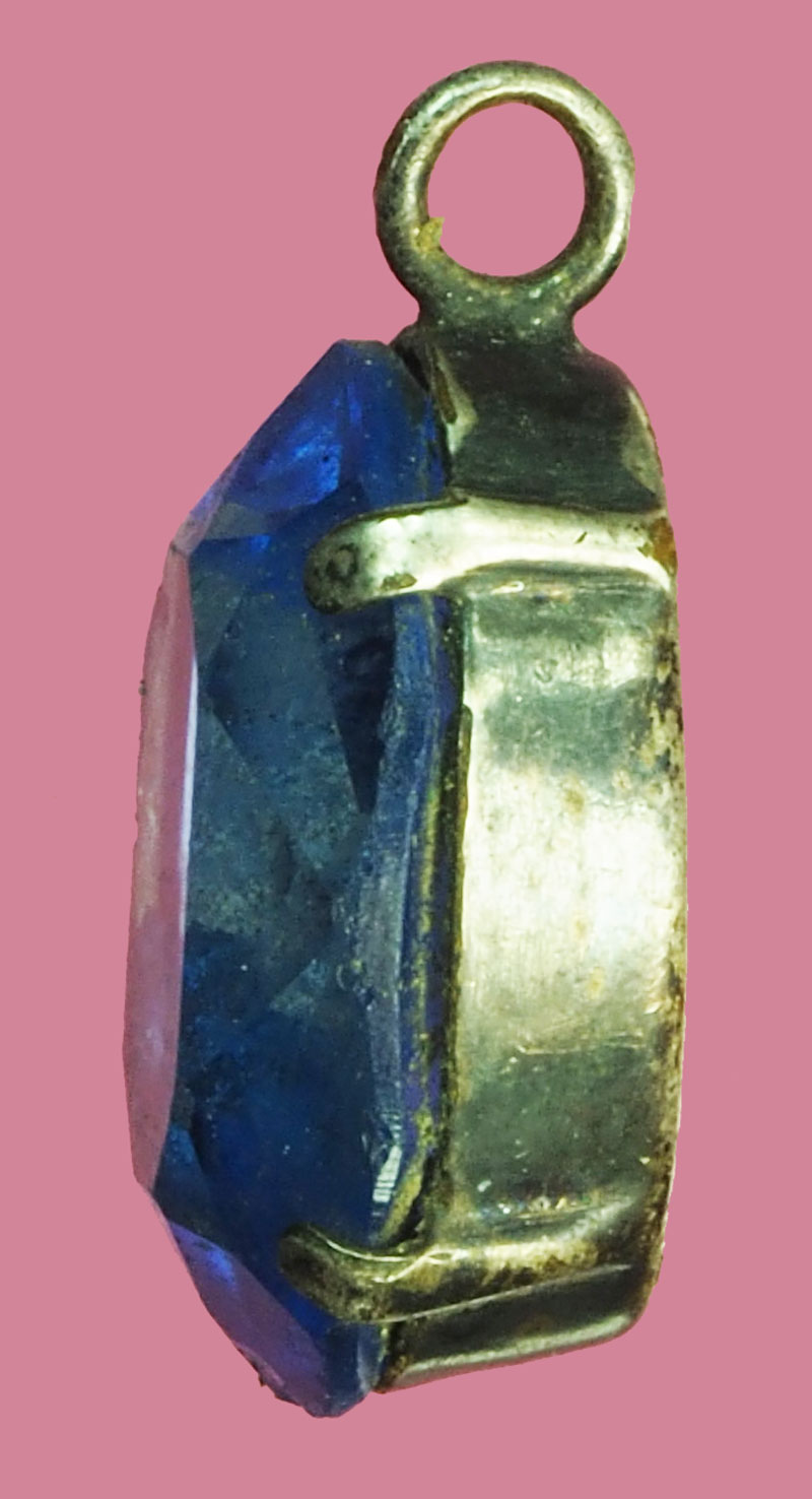 *37793 พลอยสีฟ้า เครื่องประดับ เลี่ยมจับขอบเงินโบราณ หลายสิบปี 16