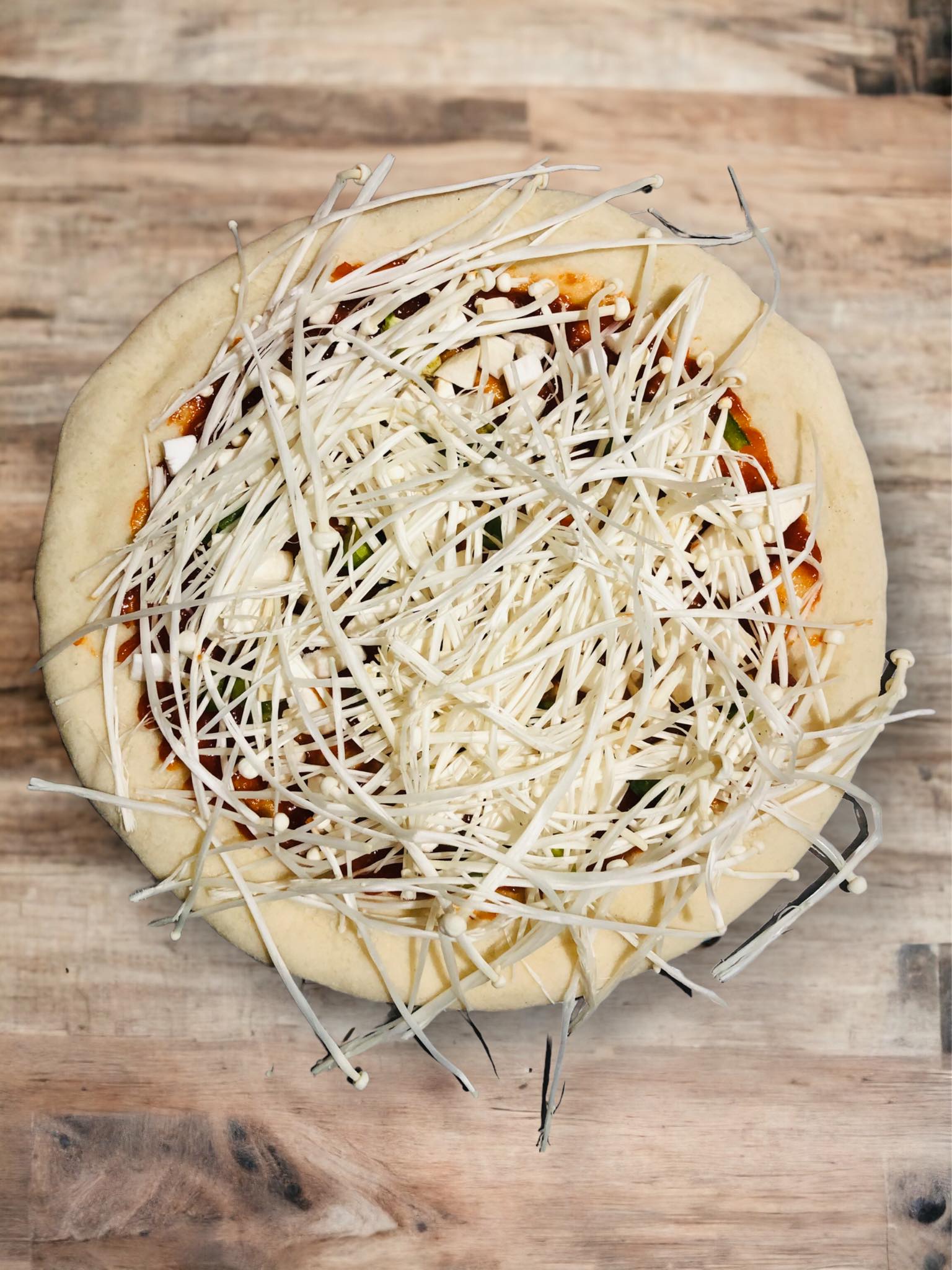 ชุดพิซซ่า DIY แป้งพิซซ่าสำเร็จรูป 9 นิ้ว 2 แผ่น+ซอสพิซซ่า+ซอส mix 1 ชุดสามารถทำพิซซ่าได้ 2 ที่ เลือกทำหน้าเองได้ตามความชอบ ส่งออนไลน์ อำเภอปัว