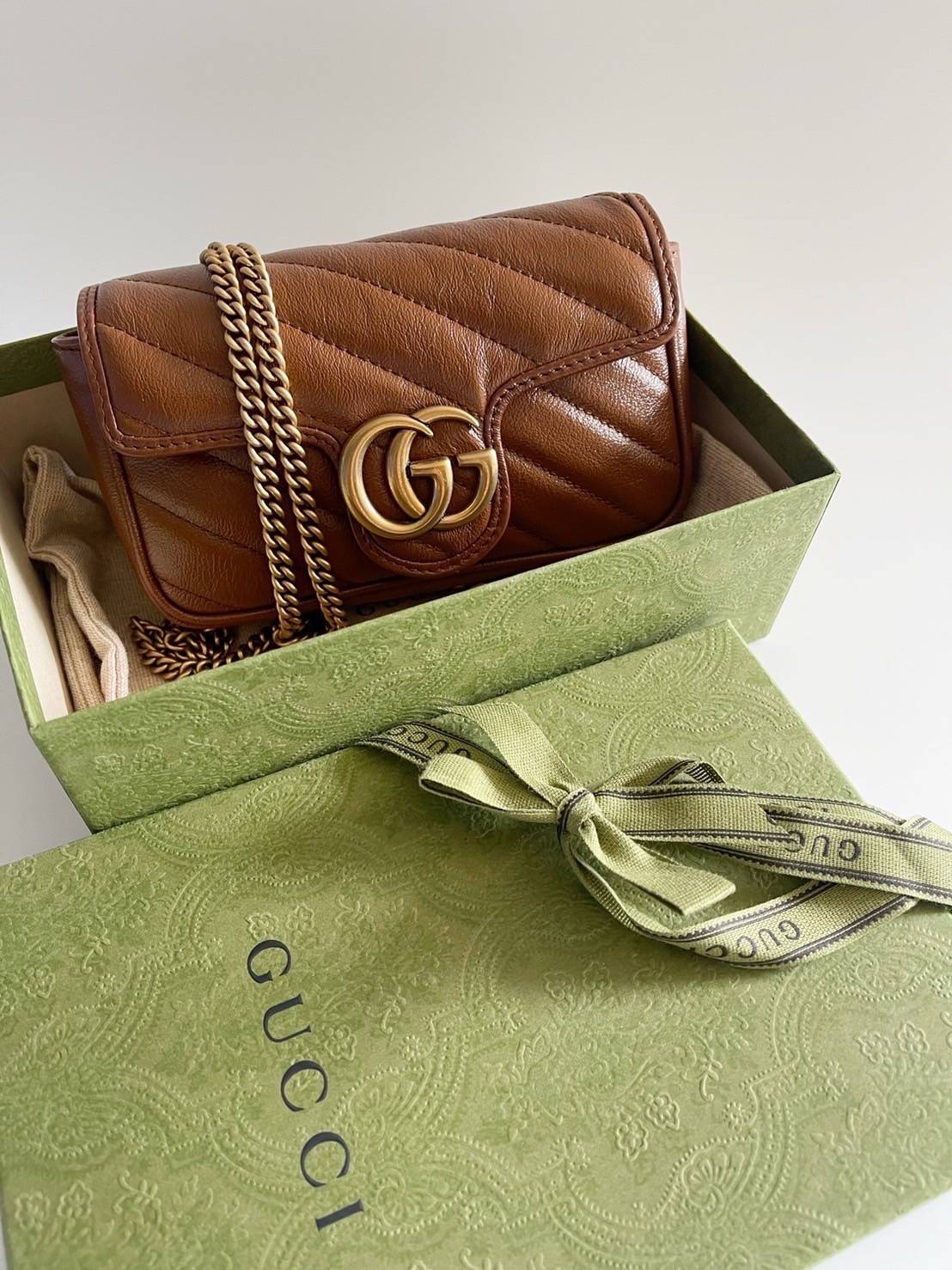 Gucci marmont super mini ghw