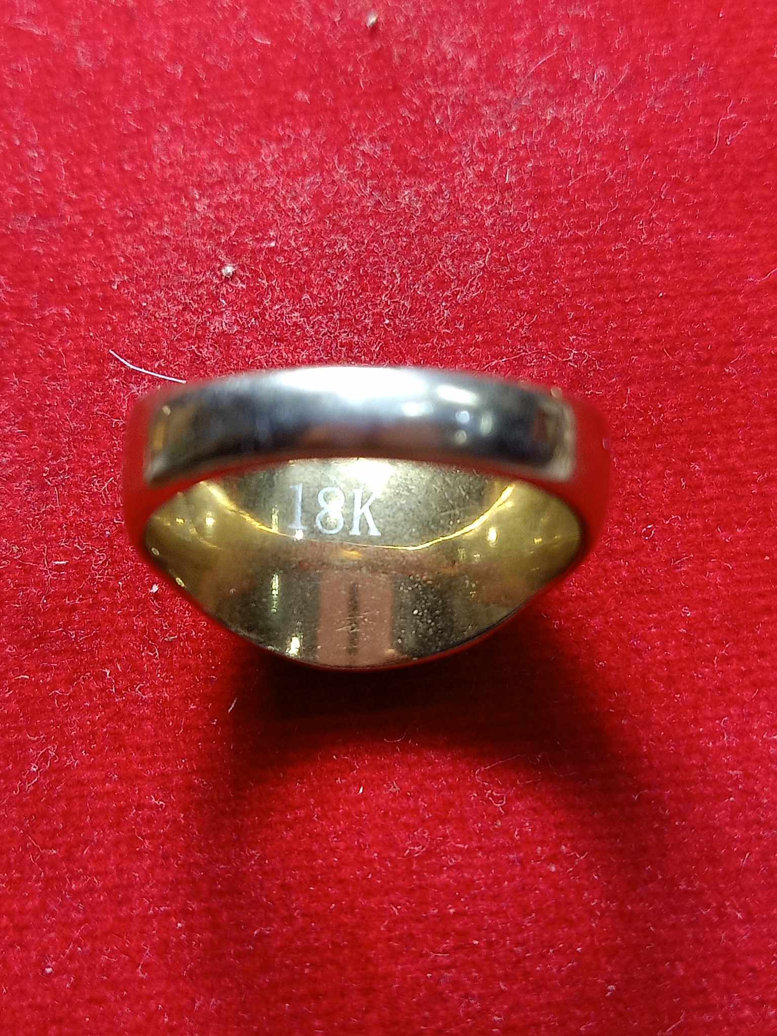 แหวนไอ้ไข่ วัดเจดีย์ จ.นครศรีธรรมราช (SKU-03177)