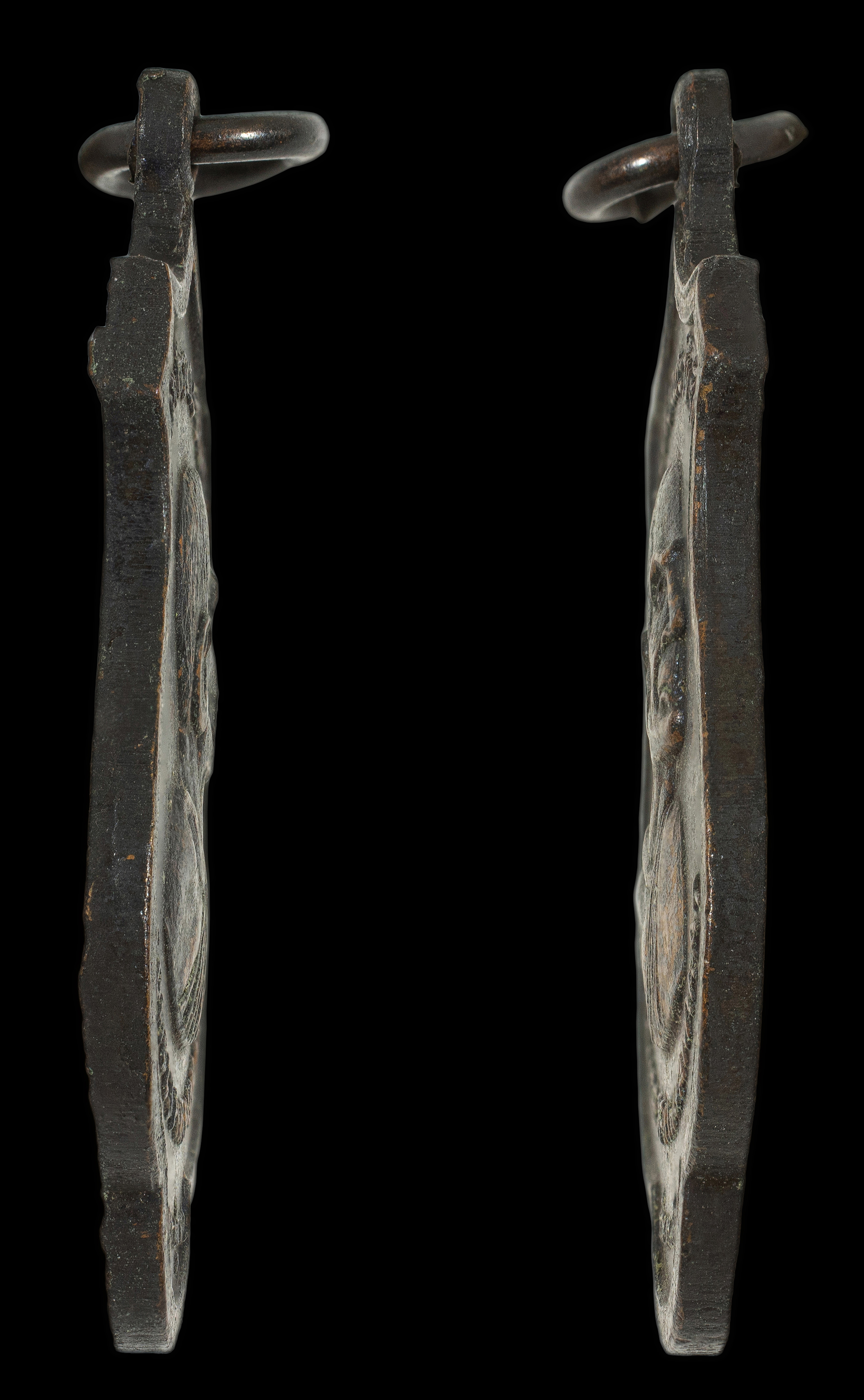 เหรียญรอบโลกสมเด็จพระวันรัต วัดพระเชตุพน เนื้อทองแดงรมดำปี 2515