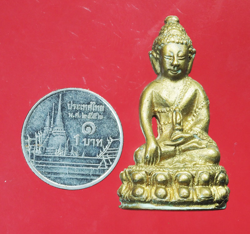 29481 พระกริ่ง สายวัดสุทัศน์ เนื้อทองเหลือง ใต้ฐานตอกโค๊ต ดอกจันทร์ 7