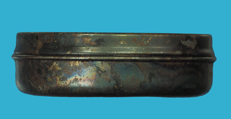 *32791 ตลับสีผึ้งเก่า ไม่ทราบที่และุปีสร้าง 12