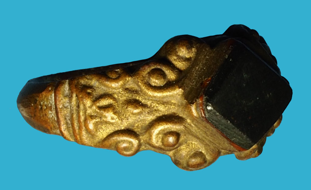 *36582 แหวนทองผสม หัวเมฆพัตร หลวงพ่ออิ่ม วัดหัวเขา สุพรรณบุรี (เจ้าของเดิมตะไบแต่งตัวแหวนและหัวเมฆพัตรเป็นหัวเหลี่ยม) 12