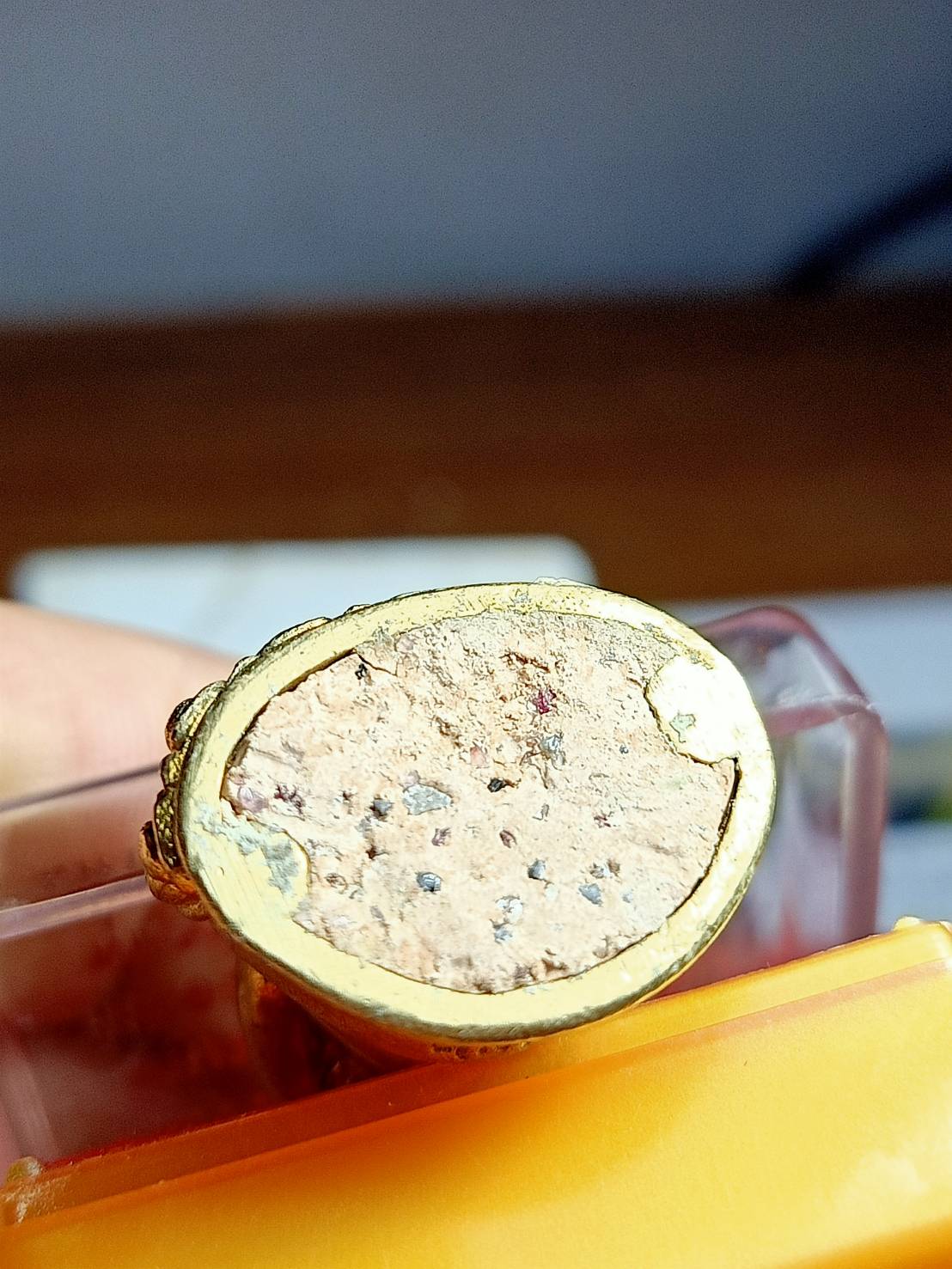 พระกริ่งมงคลมหาเศรษฐี รุ่นแรก หลวงพ่อหลาย วัดนาจอมเทียน จ.ชลบุรี ปี 2559 พร้อมกล่อง (SKU-11327)