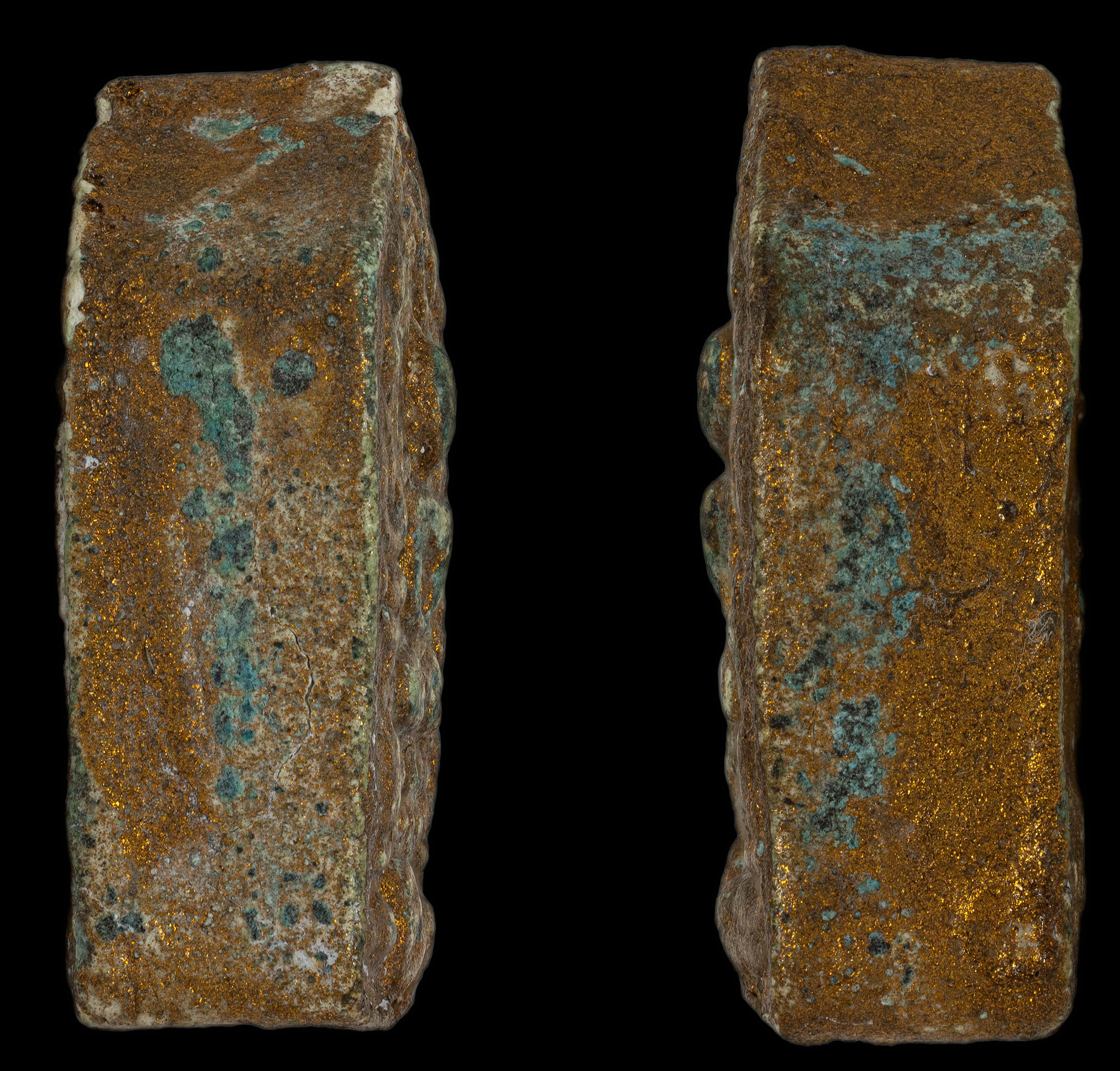 พระขุนแผนผงพรายกุมาร หลวงปู่ทิม วัดละหารไร่ พิมพ์เล็ก ทาทองบรอนซ์