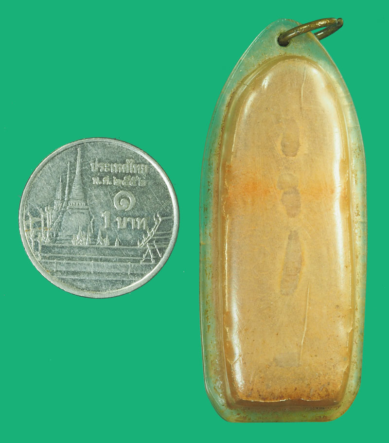 *35717 พระลีลา เนื้อดิน ไม่ทราบที่ เเต่เลี่ยมพลาสติกเก่า น่าจะหักระหว่างกลางองค์พระ 3