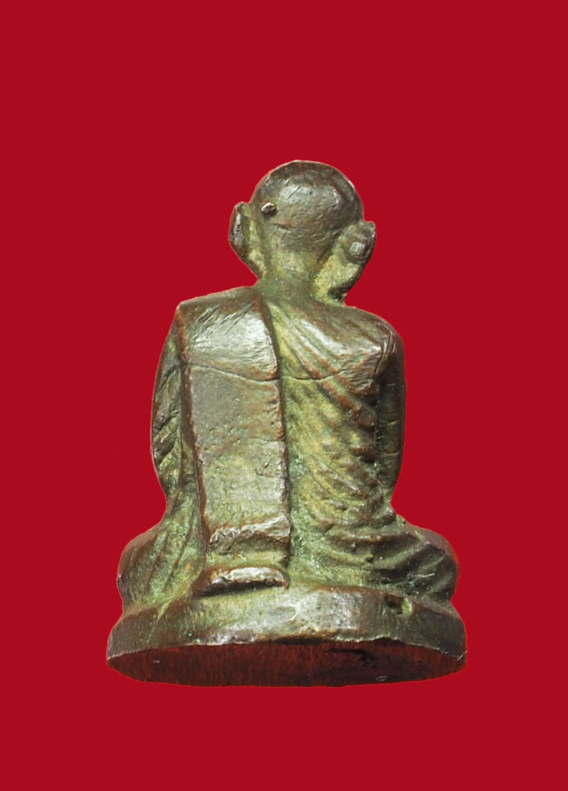 *31471 รูปหล่อไม่ทราบอาจารย์ และปีสร้าง เนื้อทองเหลืองเก่าพอมีอายุ 8