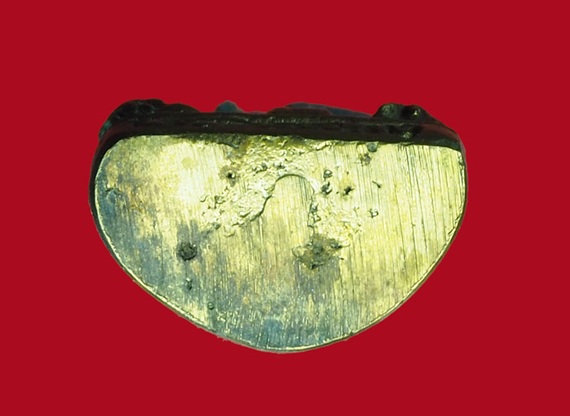 *31506 พระรูปหล่อไม่ทราบอาจารย์ เนื้อทองเหลืองเก่าพอมีอายุ 8