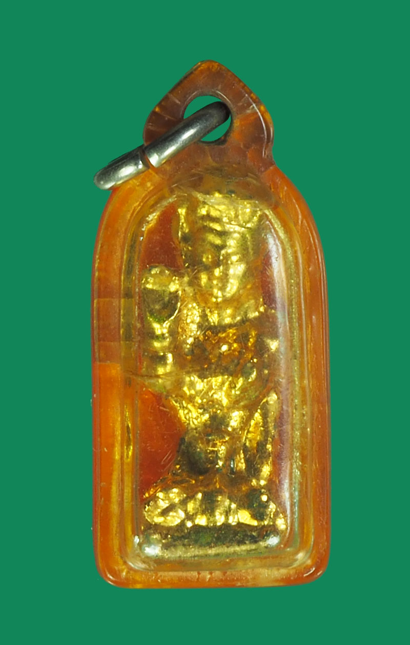 *32138 นางกวักหลวงปู่ทิมแจกในงานผูกพัทธสีมาปี ๑๗ กรอบเก่าถึงอายุ 12(ขายแล้ว)