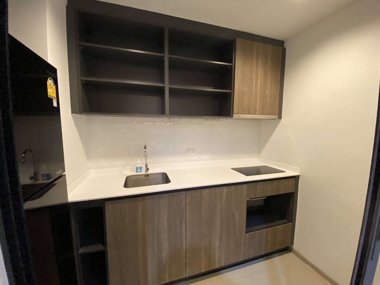 ห้องสวย ชั้น สูง วิวเทพ ให้เช่า (For Rent) คอนโด : เดอะ ไลน์ พหลโยธิน อาคาร B 1 ห้องนอน 1 ห้องน้ำ 37ตรม.