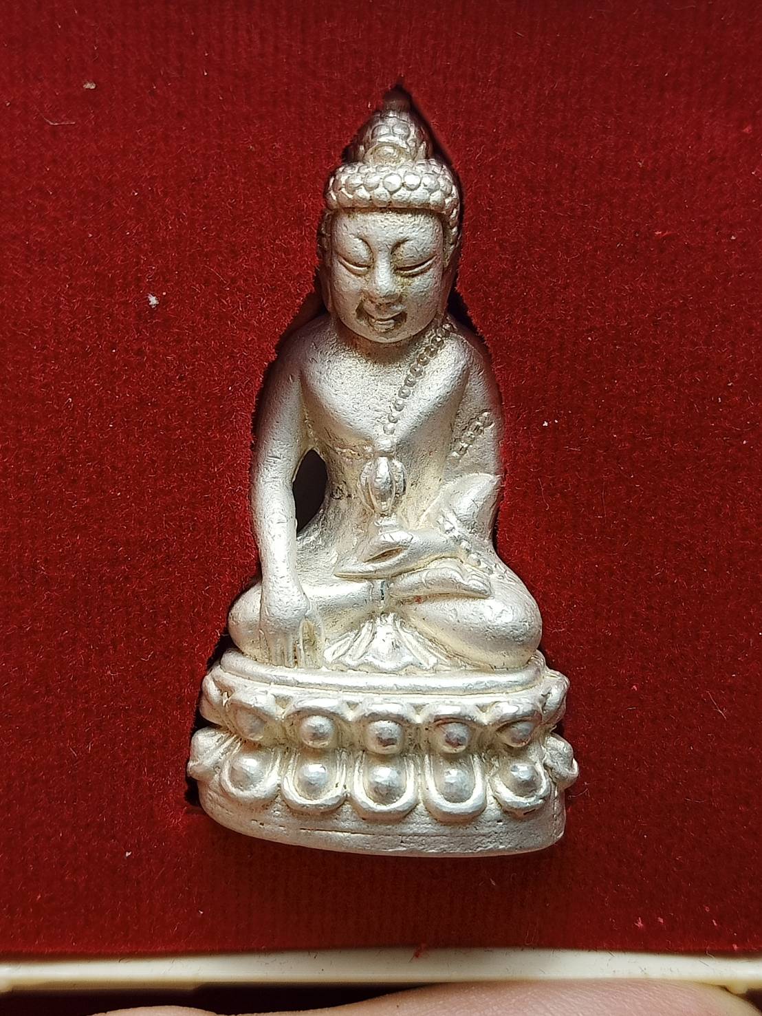 ระกริ่งใหญ่หล่อโบราณดินไทย เนื้อกะไหล่เงิน รุ่นมหามงคลเจริญสุข วัดบวรนิเวศวิหาร กทม. พร้อมกล่อง (SKU-08235)