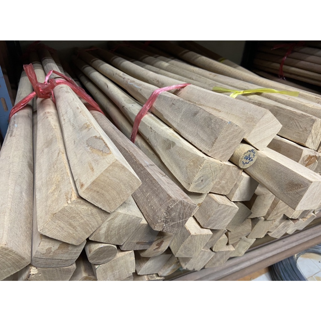 ด้ามอีเตอร์ หัวใหญ่ สำหรับใส่อีเตอร์ ขุดดิน ด้ามไม้ยาว 1เมตร (ราคารวมแวท)(เฉพาะด้ามไม้){0502904903}