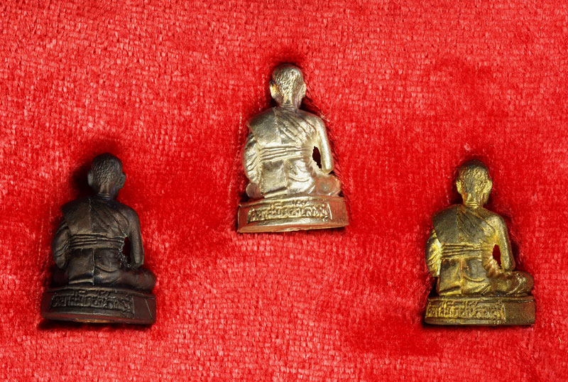 *30220 รูปหล่อหลวงพ่อคง วัดเขาสมโภชน์ ลพบุรี รุ่น 3 ดี เนื้อนวะ เงิน ทองเหลือง กล่องเดิม 8