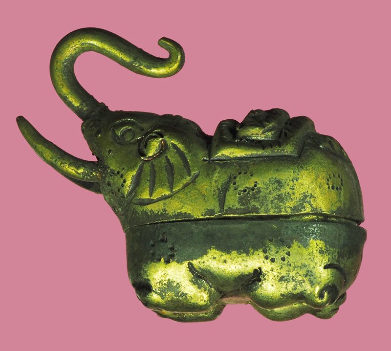 *40111 ตลับรูปช้าง เหมาะสำหรับใส่สึผึ้ง เก่าๆ 16