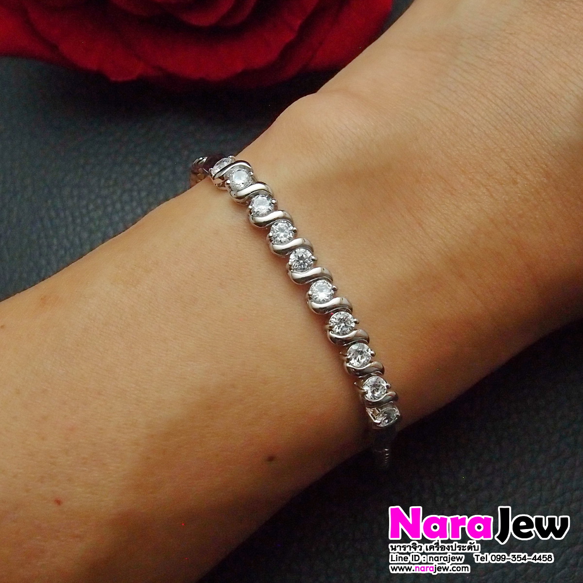 สร้อยข้อมือ เงินแท้ 925 ประดับเพชร CZ (เพชรสังเคราะห์) ประกาย เล่นไฟวิ้ง แบบ F