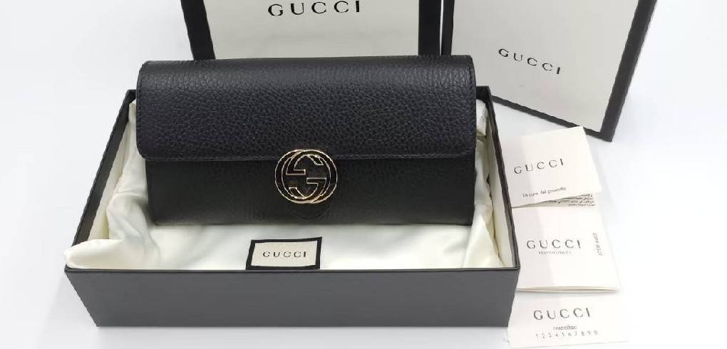 Gucci Interlocking Flap Wallet