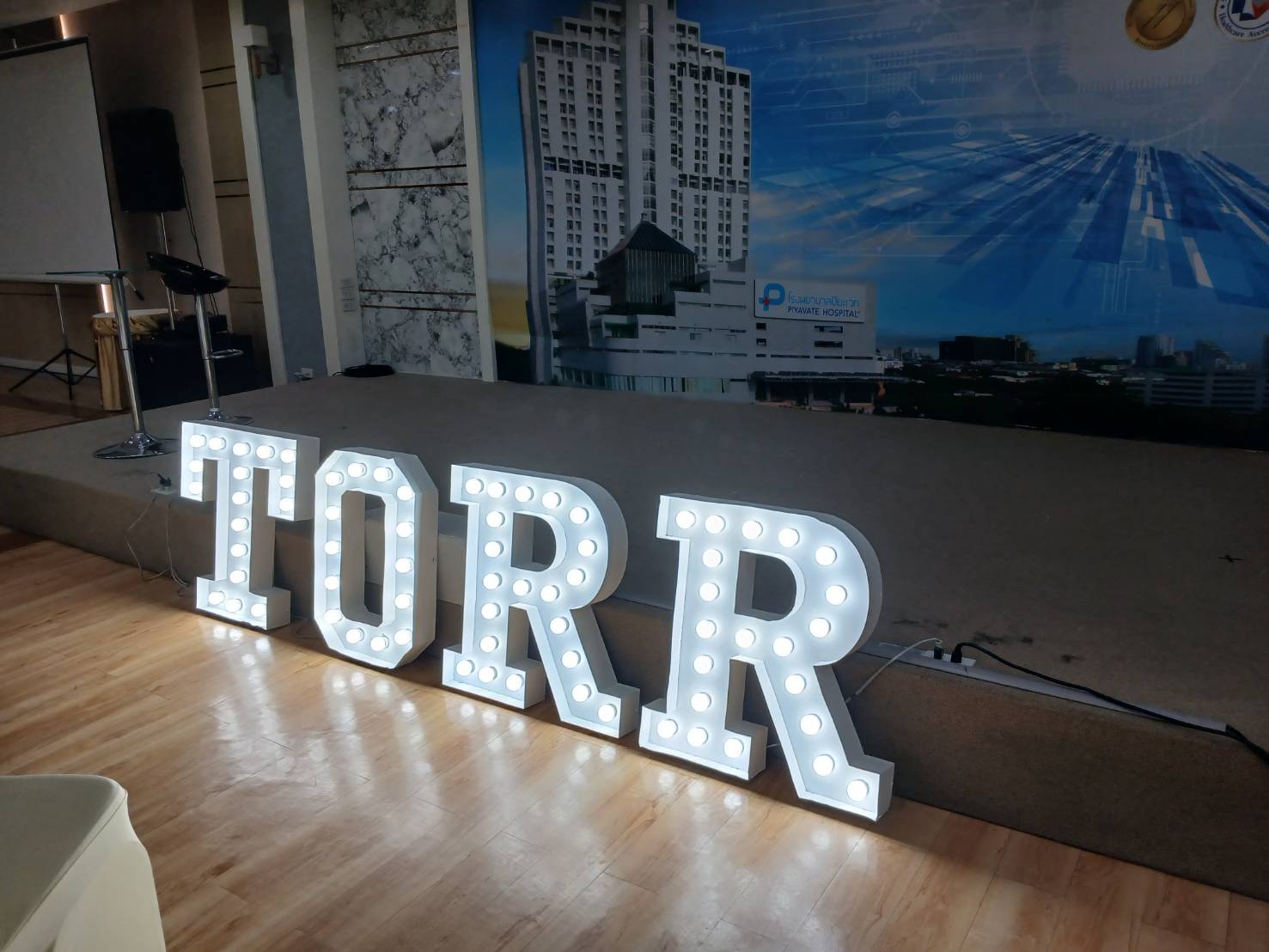 งานเช่าอักษรไฟปิงปอง TORR