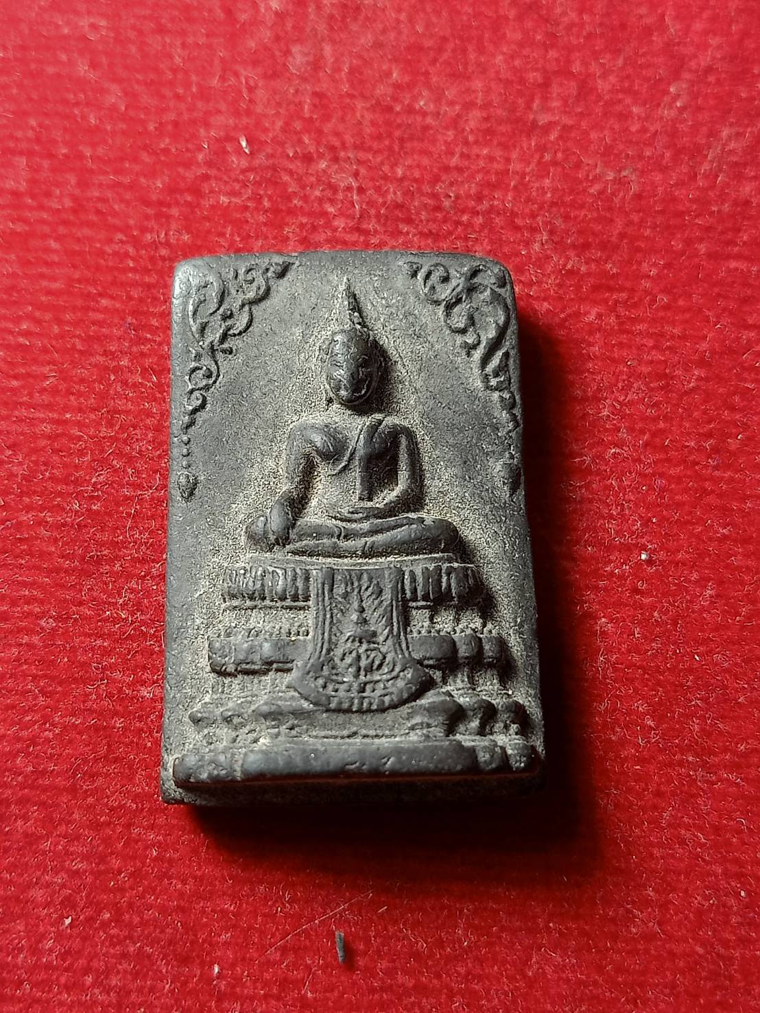 พระสมเด็จพญางิ้วดำ พระประธานในอุโบสถ วัดใหม่บ้านดอน จ.นครราชสีมา ปี 2563 (SKU-05370)