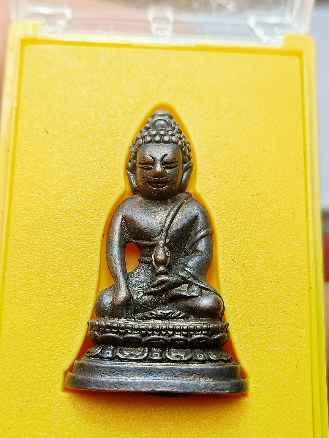 พระกริ่ง 72 พรรษา รัชกาลที่ 9 พระพุทธนวมมหาราชายุจฉับปริวัตนมงคล พร้อมกล่อง (SKU-12410)