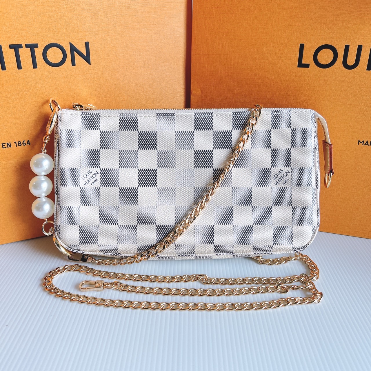 Louis Vuitton Pochette MM