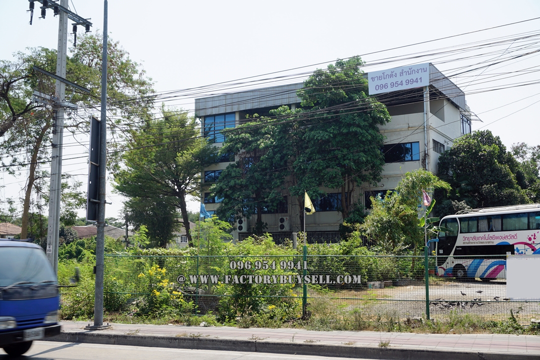 ขายสำนักงานและโกดัง ถนนเลี่ยงเมืองนนท์ ใกล้รถไฟฟ้า ใกล้สามแยก และ ตลาดอตก. 3